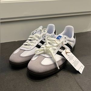 ADIDAS SAMBAS BRAND NEW NWT— Size Men’s 6/Women’s 7.5 {cloud white/black B75806}